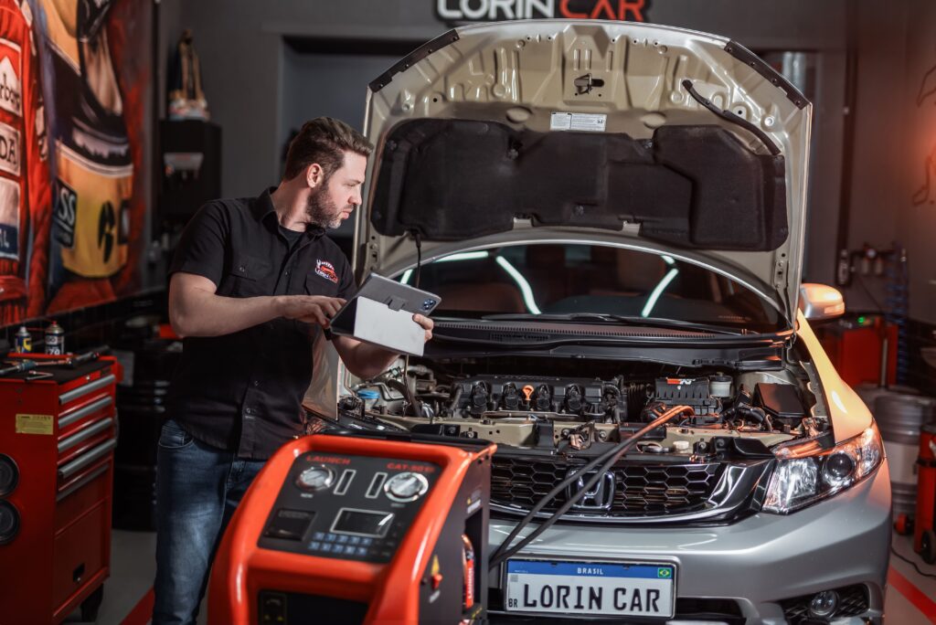 Troca de fluido de câmbio automático na Lorin Car